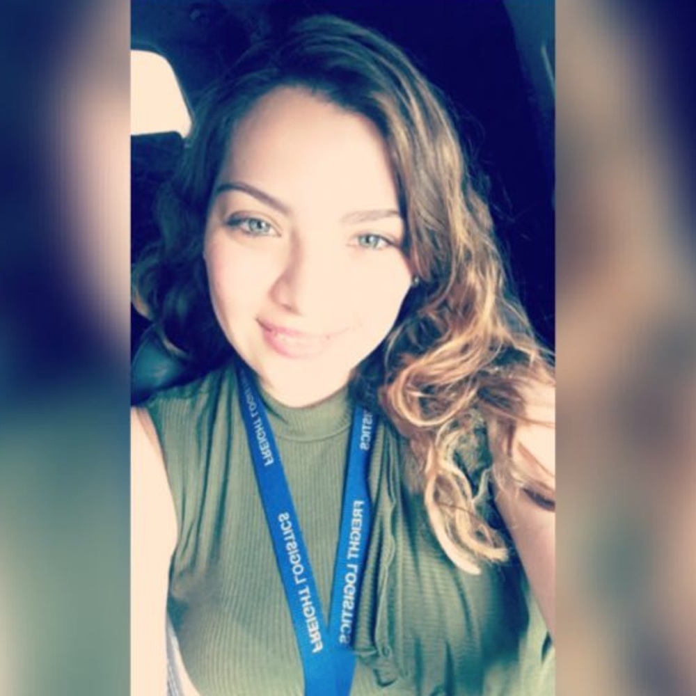 Meet your Posher, Christina